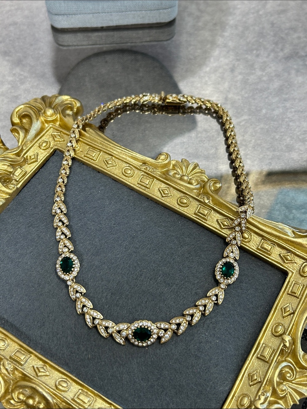 Vintage Attwood and Sawyer 1980s Gold-Tone Collar Necklace